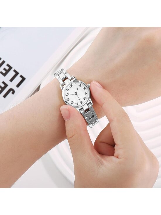 Women\'s Silver Analog Quartz Relogio Feminino Waterproof Bracelet Wrist Watch